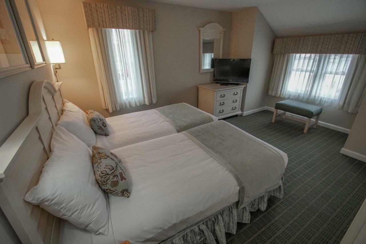 Cape Winds Resort ハイアニス エクステリア 写真