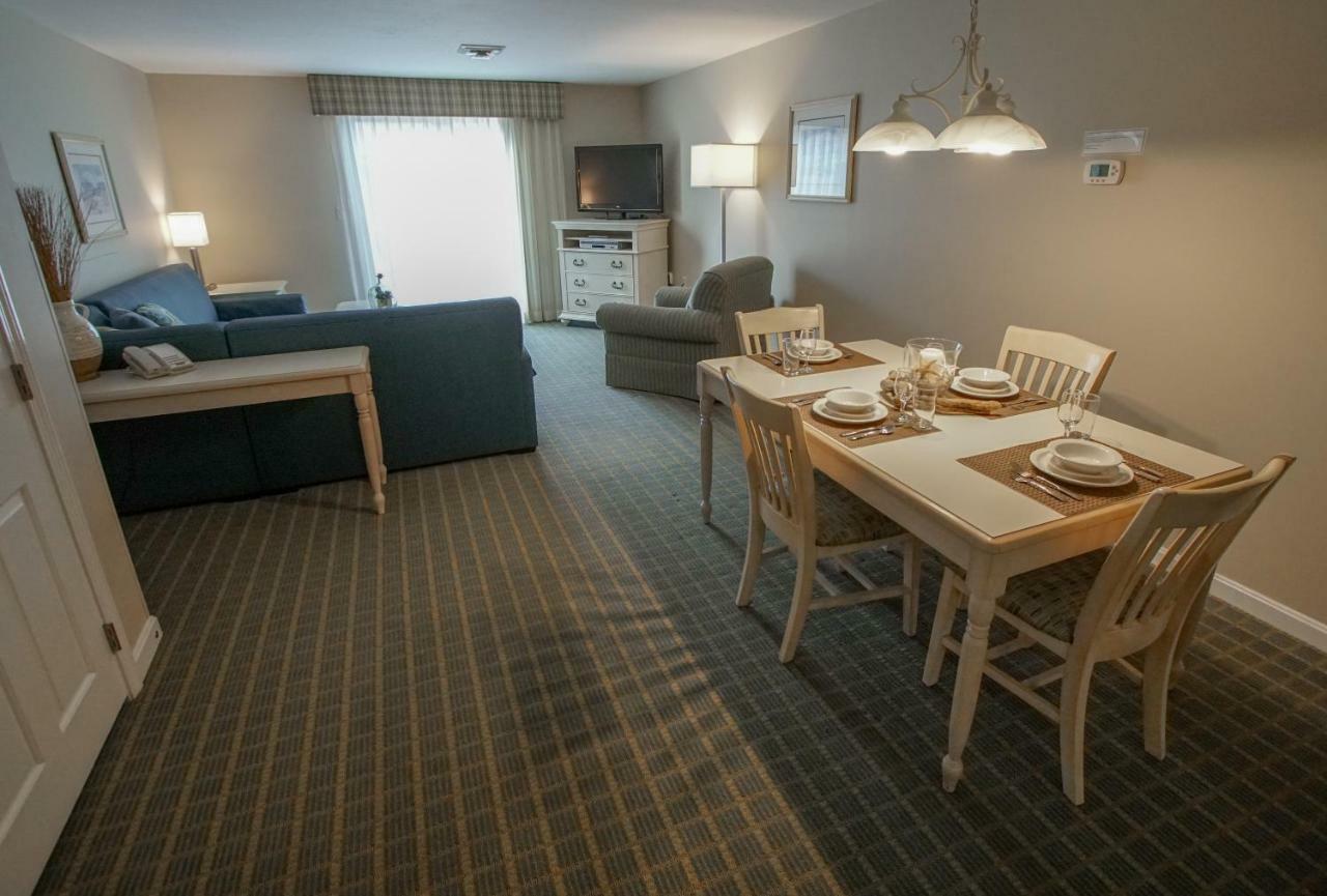Cape Winds Resort ハイアニス エクステリア 写真