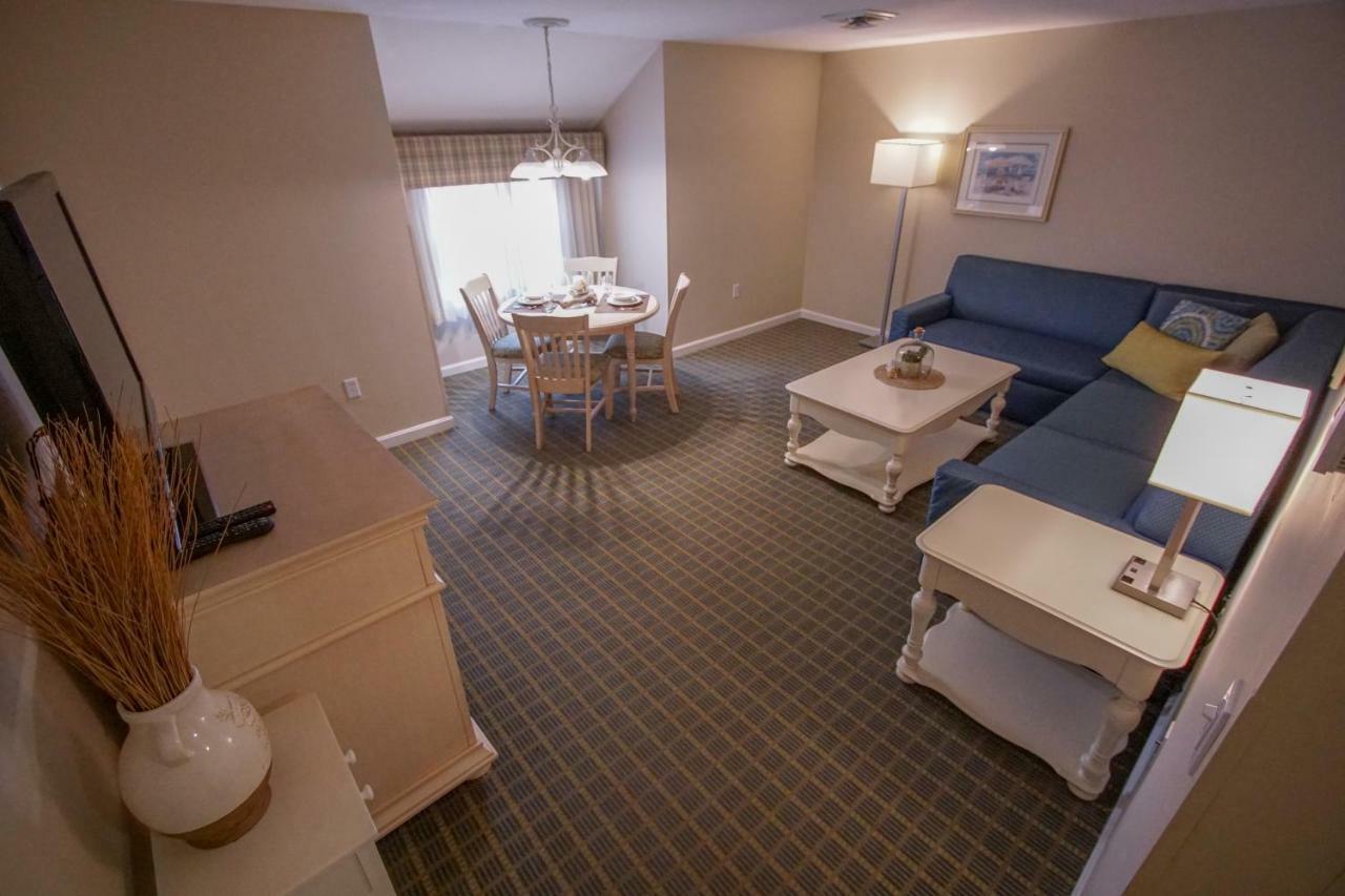 Cape Winds Resort ハイアニス エクステリア 写真