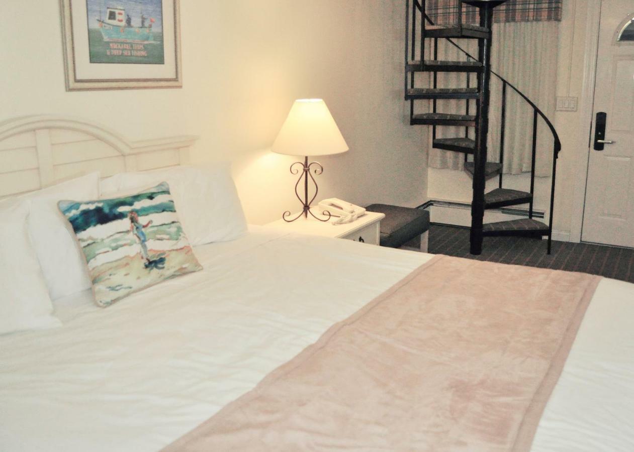Cape Winds Resort ハイアニス エクステリア 写真
